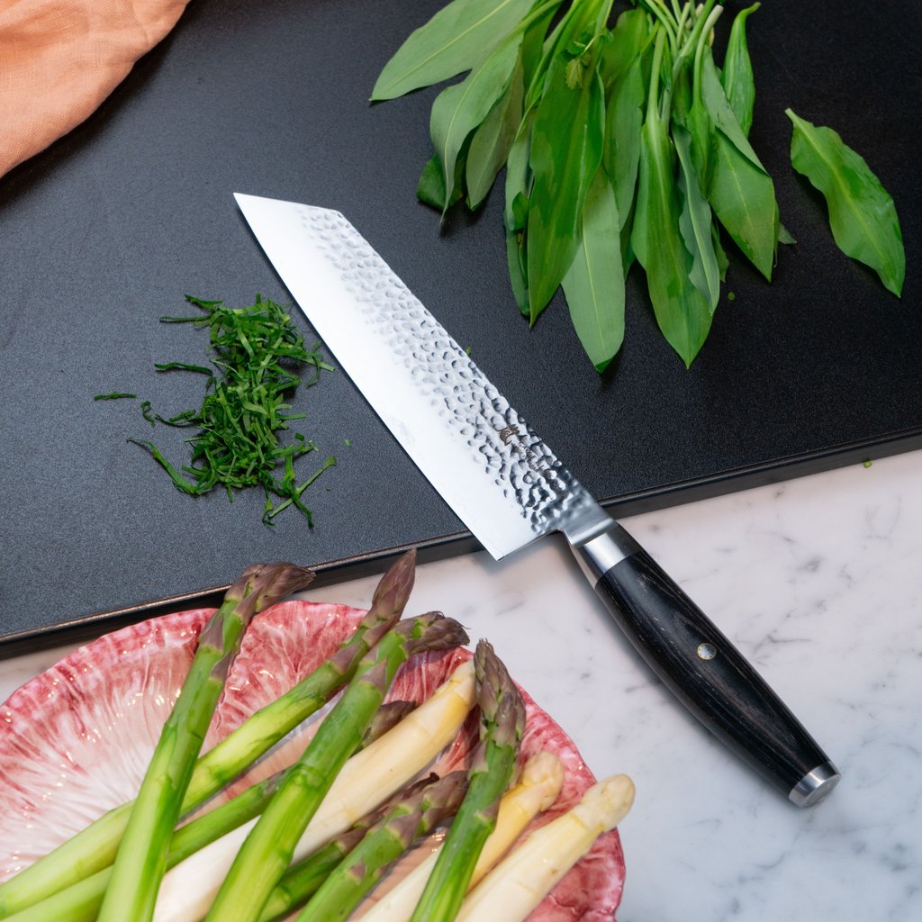 Kiritsuke fra Yaxells serie Zen 20 cm